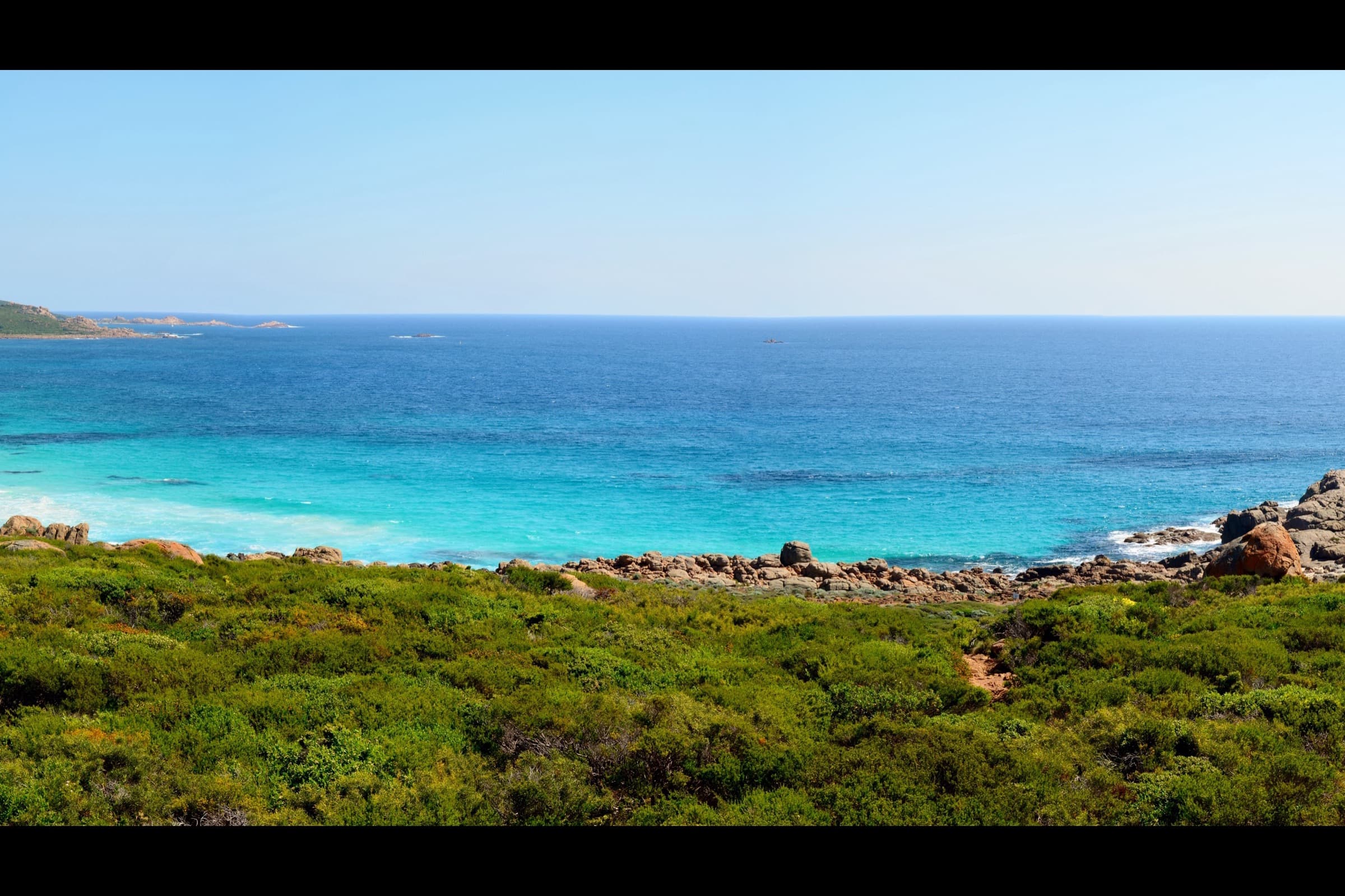 Smiths Beach Yallingup with turquoise water and white sand
