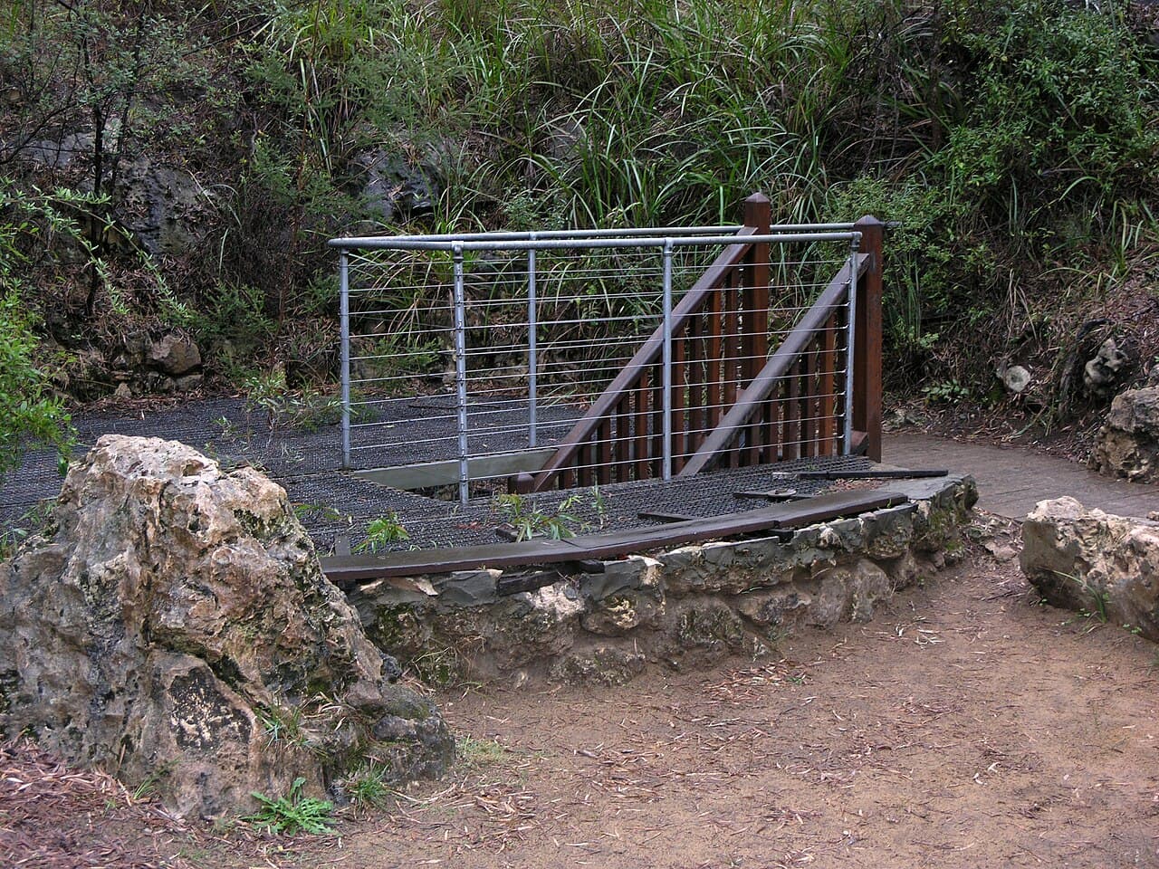 延加普的 Ngilgi 洞穴入口